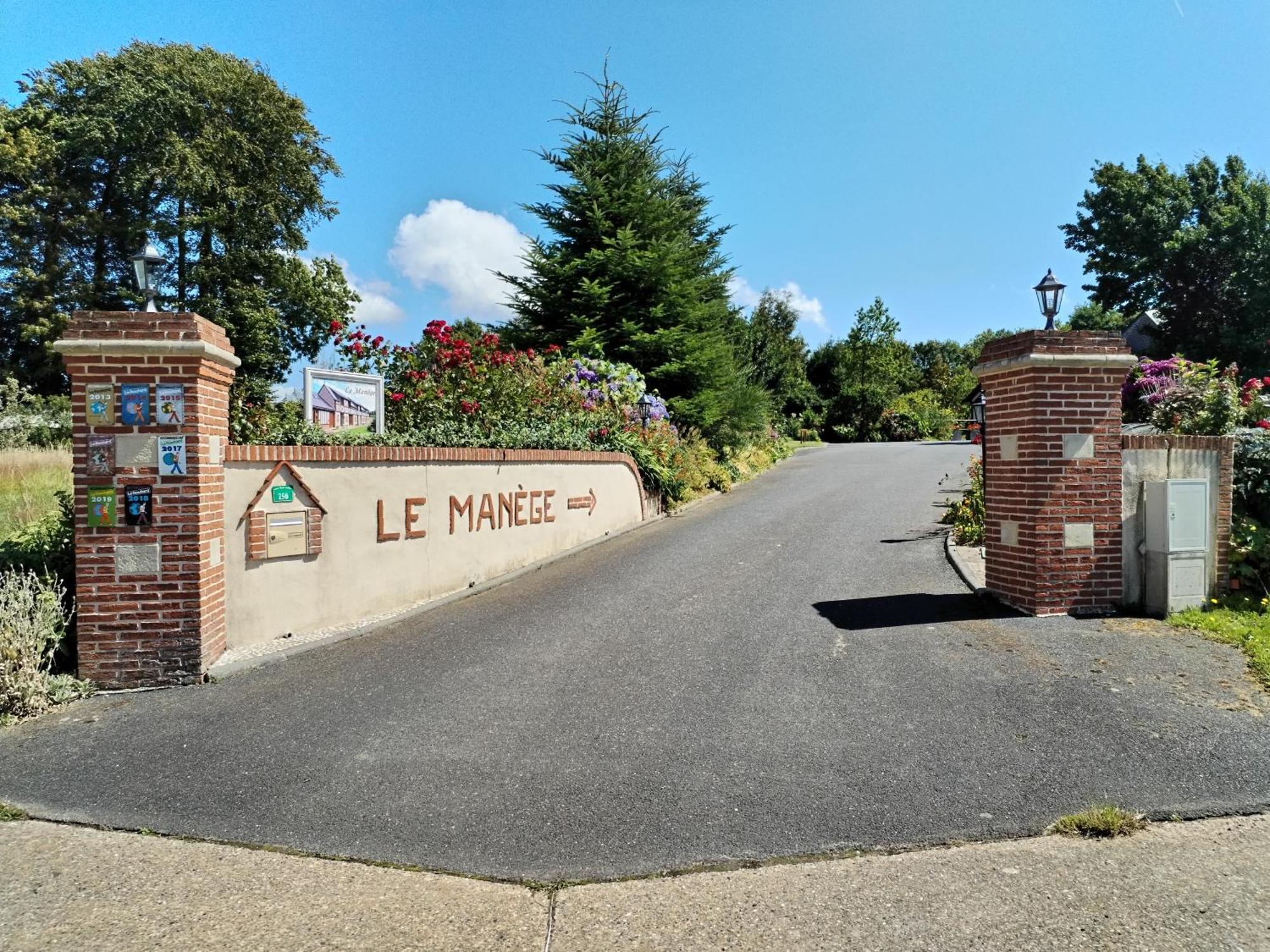 فندق Le Manege Gite Le Tilleul Sainte-Marie-au-Bosc المظهر الخارجي الصورة